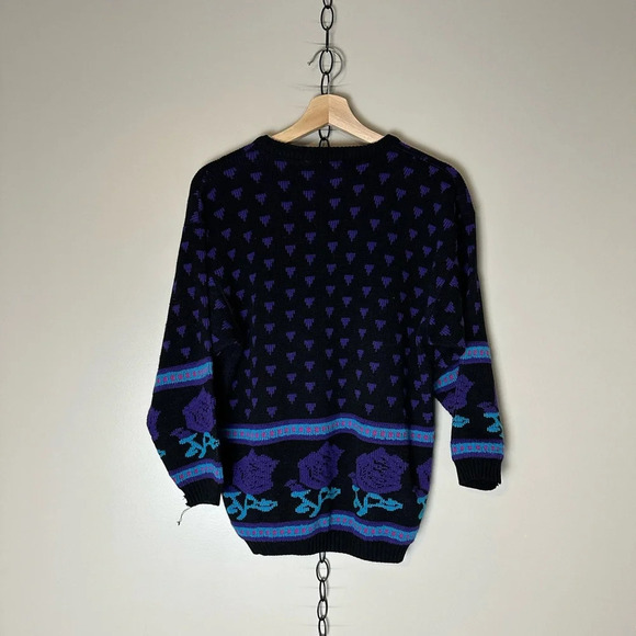 Vintage Floral Wrap Around Sweater Medium - Picture 2 of 6